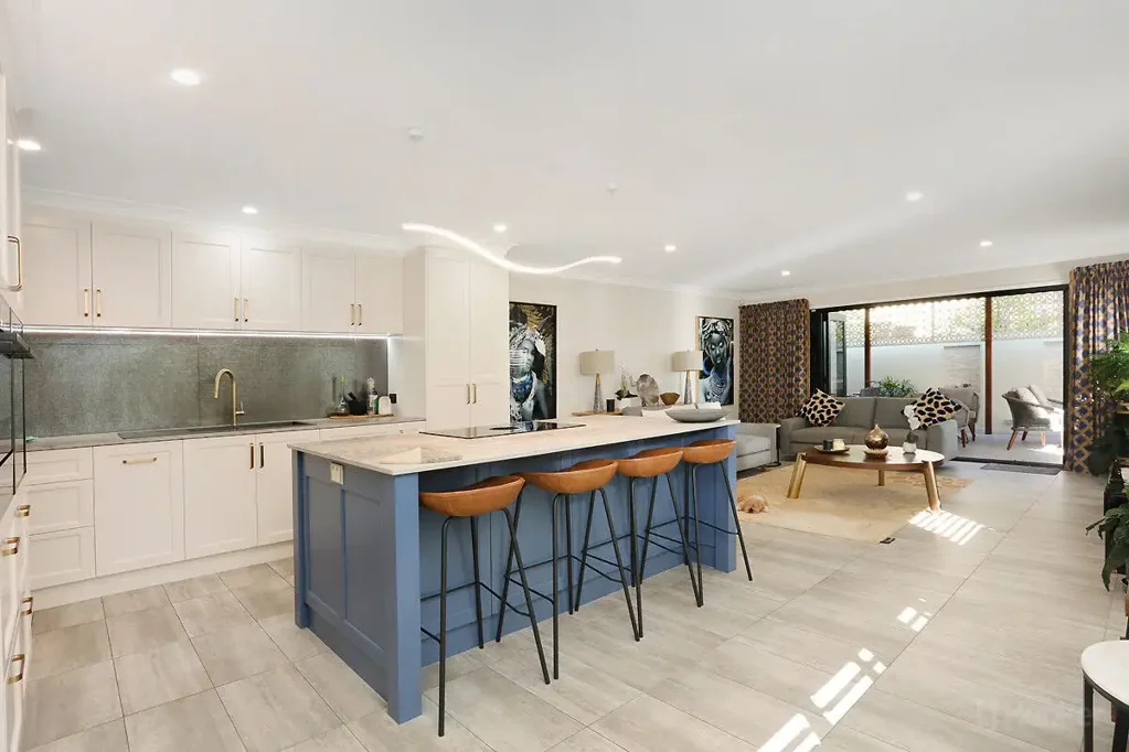 Paradise Point 3房  Elegant Coastal Living – Just Steps from Paradise Point Waterfront