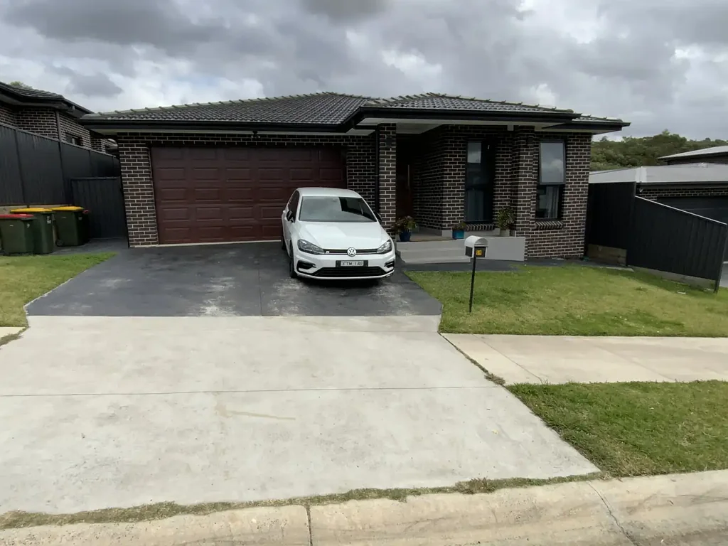 Four bedrooms modern family  Home in Great Location!