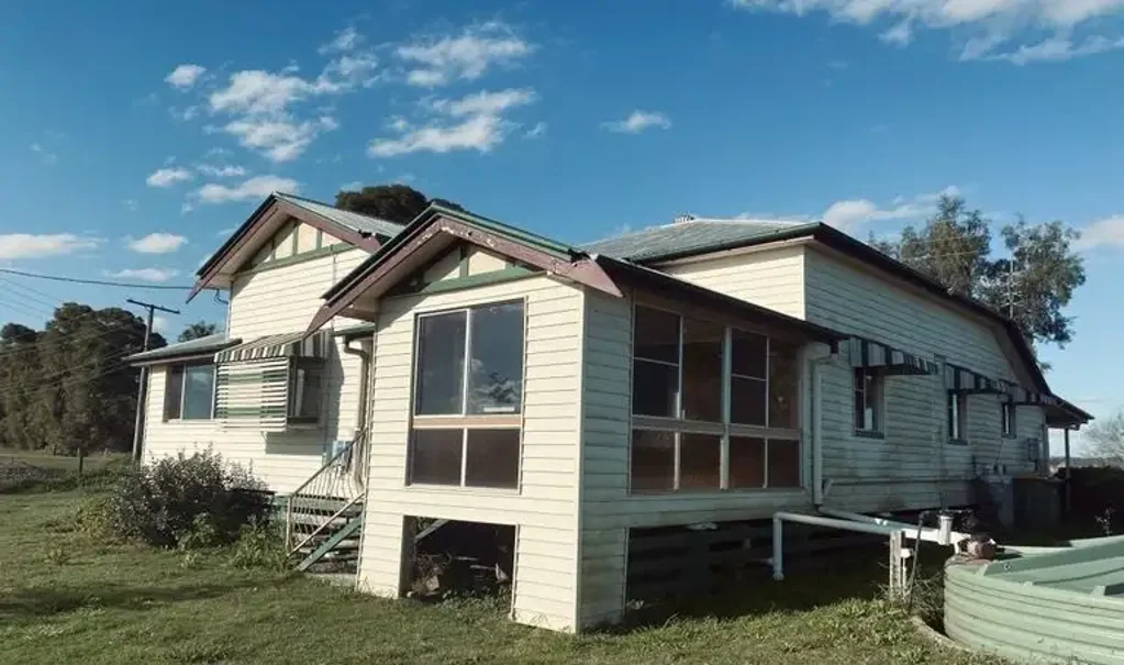 Lowset 3 bedroom home