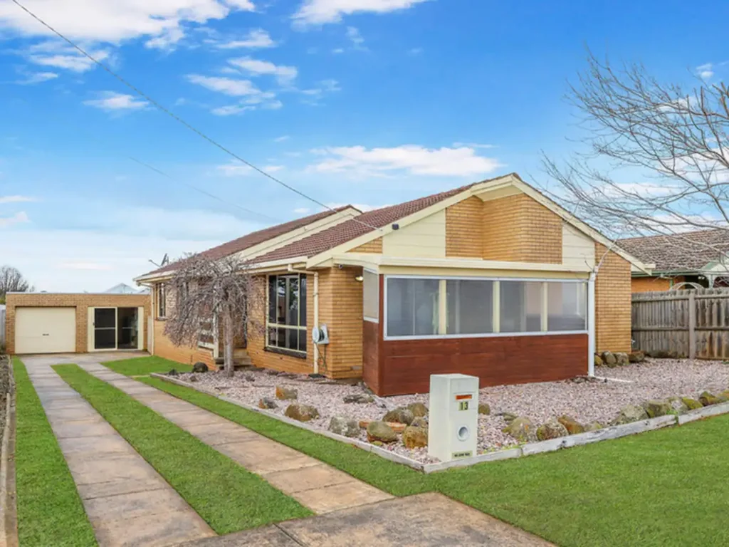 DELIGHTFUL FAMILY HOME