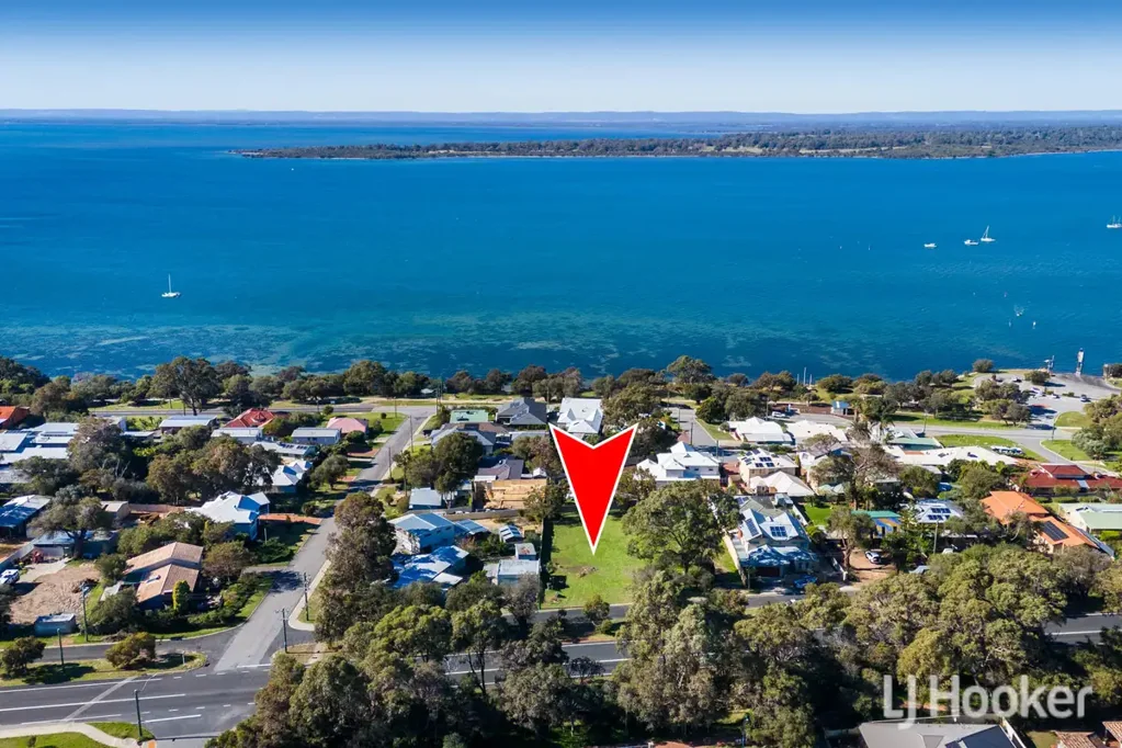 Dawesville 1057m2 cleared lot with elevated Estuary View