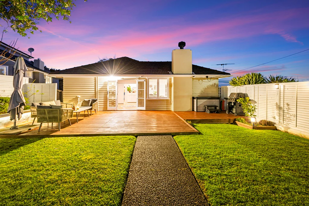 1/30 Selwyn Crescent, Forrest Hill, North Shore City, Auckland