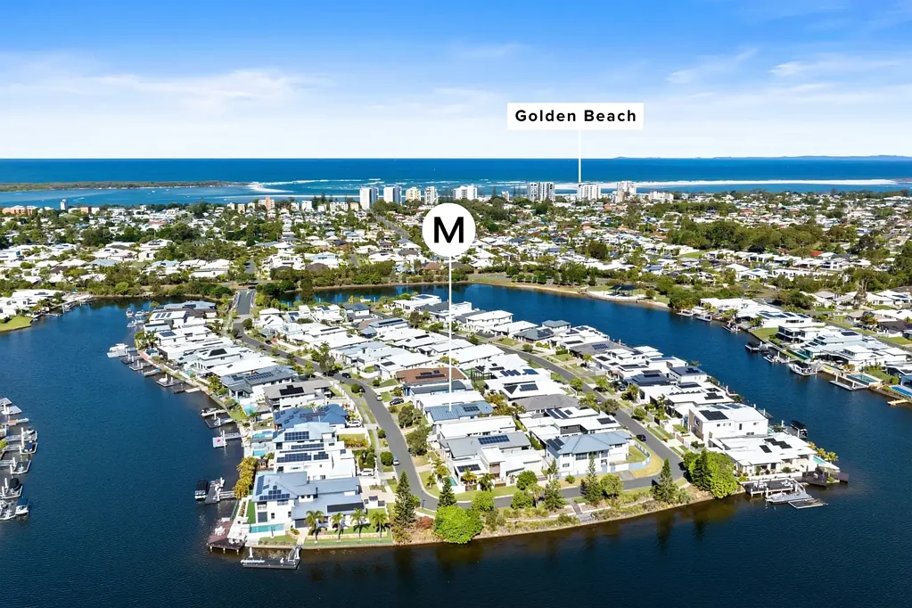 Pelican Waters 4ਬੈੱਡਰੂਮ Refined single-level living in a private island setting