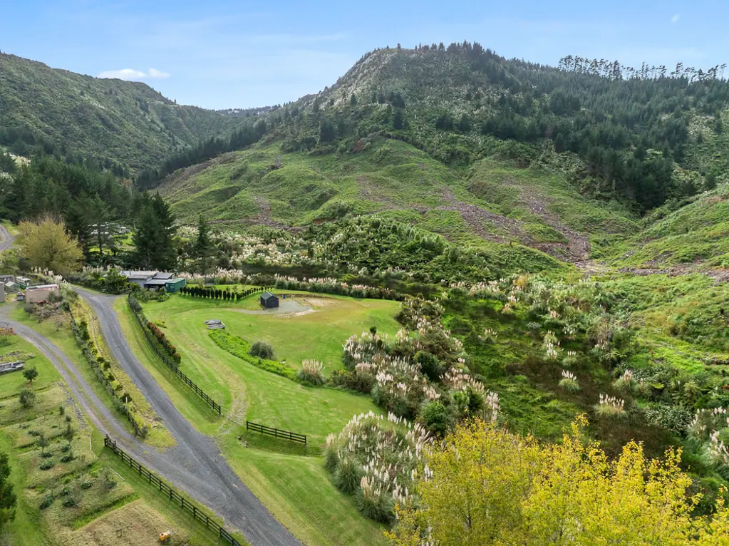 Matakana Matakana Lifestyle Haven- Build Site + Tiny Home