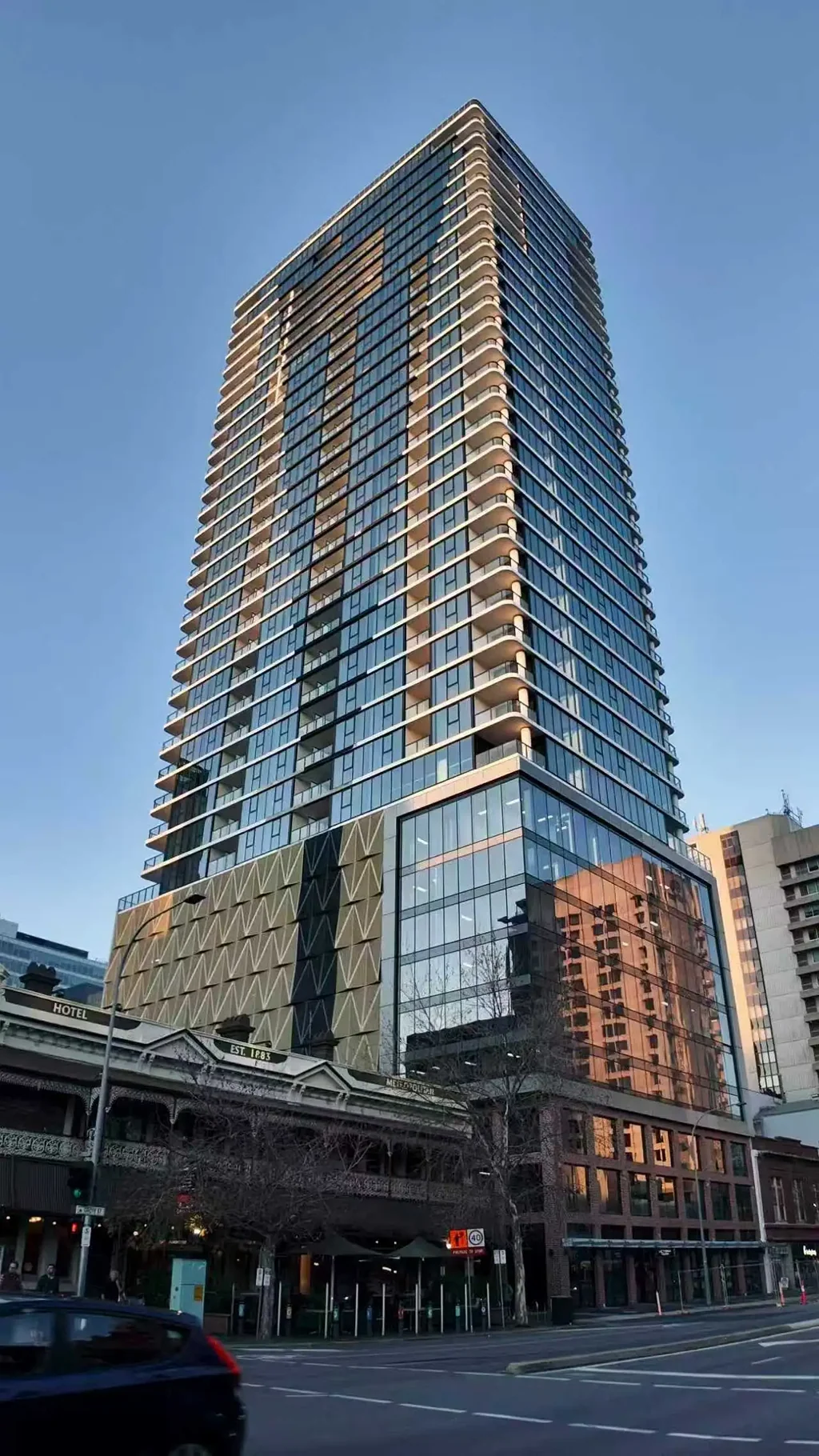 *FOR RENT* - Victoria Tower Adelaide - Premium City Living