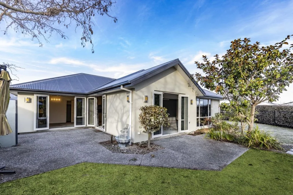 Rangiora 3ਬੈੱਡਰੂਮ Must Be Sold  (All offers will be considered)