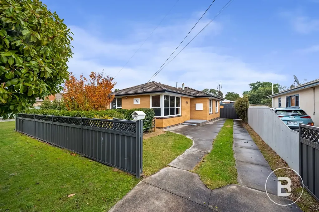 CHARMING THREE BEDROOM HOME WITH CLASSIC AND MODERN COMFORTS