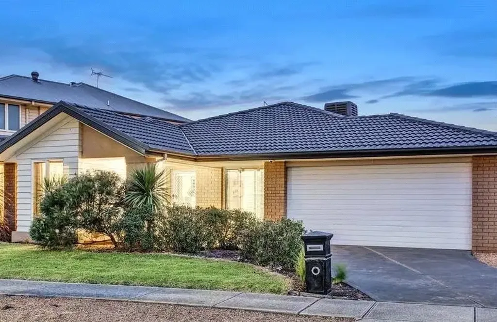 Great Family Home in the Alamanda School Zone!