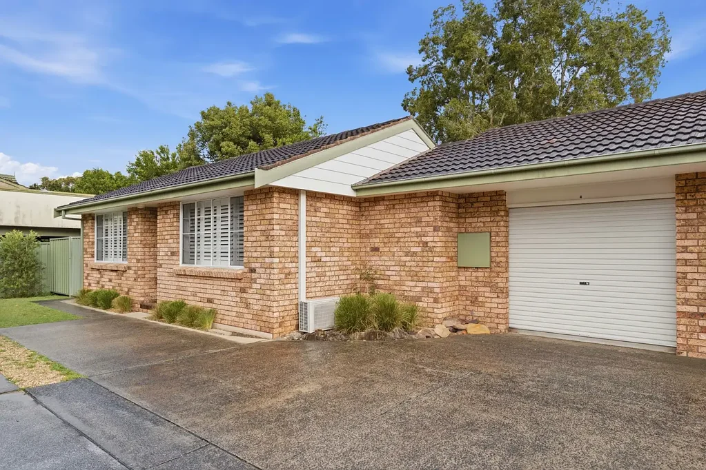 Woy Woy 2房  STYLISHLY RENOVATED TWO BEDROOM VILLA IN PRIME LOCATION
