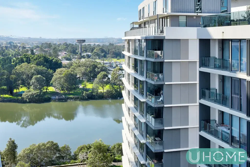 Wolli Creek 1房 10楼水景阳台 SMEG高端电器 开放式客餐区 安全大楼 设备齐全健身房 步行火车站 Modern Lifestyle with Side Water Glimpse in Prime Location