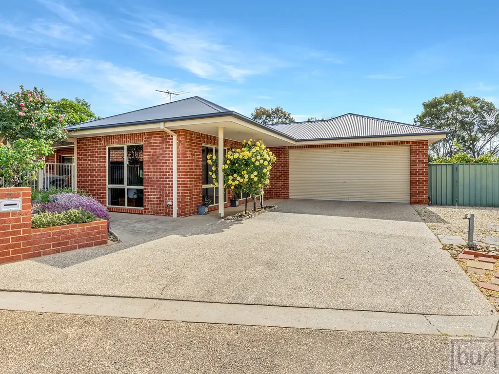 Rutherglen 3બેડરૂમ A quality home in a quality area.