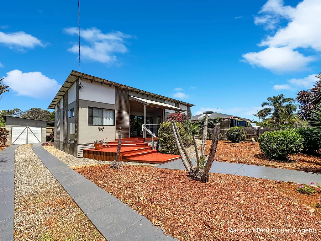 32 Lonicera Street, Macleay Island, QLD 4184