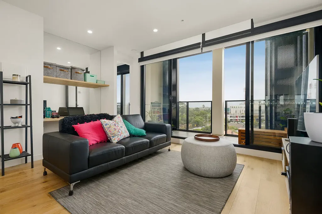 Elsternwick 1Moenga A Spacious Lifestyle Oasis in a Brilliant Location