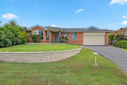 8 Acer Terrace, Thornton