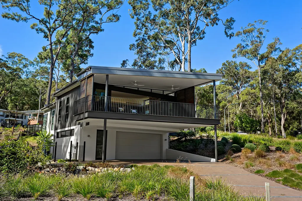 Murrays Beach 4 Bedroom 200m From the Lakes Edge, a Design-Driven Masterpiece Surrounded by Nature's Beauty. Premium Quality to Suit Discerning Home Buyers