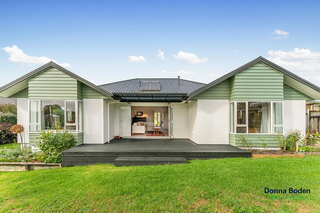 Pukekohe 3Moenga Space of a 4-bed without the 4-bedroom price tag