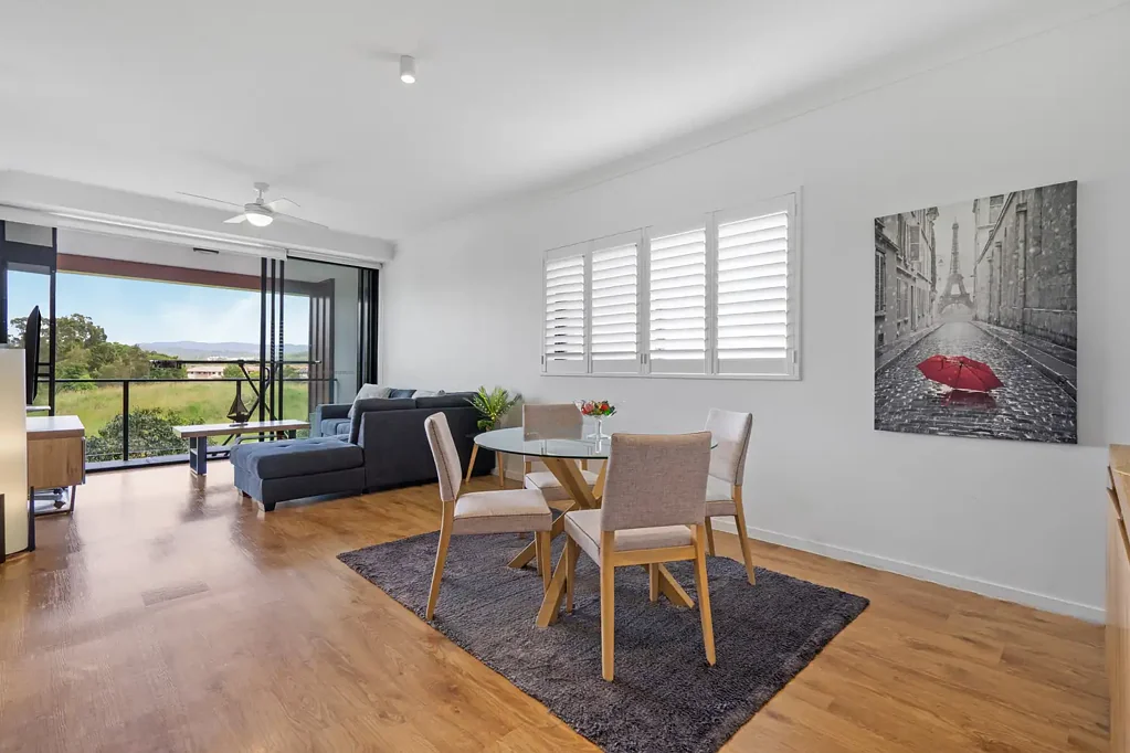 201/112 Palm Meadows Drive, Carrara, QLD 4211