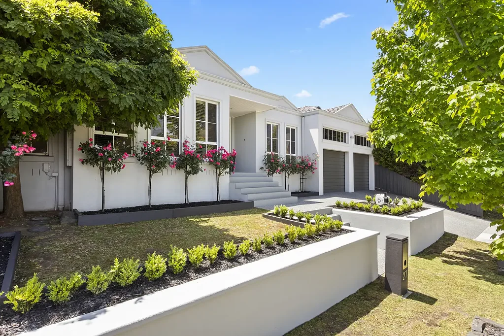 Narre Warren 4 Bedroom Luxury Family Living & High-Yield Investment Opportunity in Prime Narre Warren Location