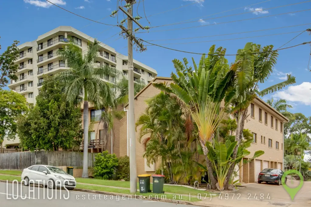 Gladstone City Apartment Close To Shops, Hospitals & Schools