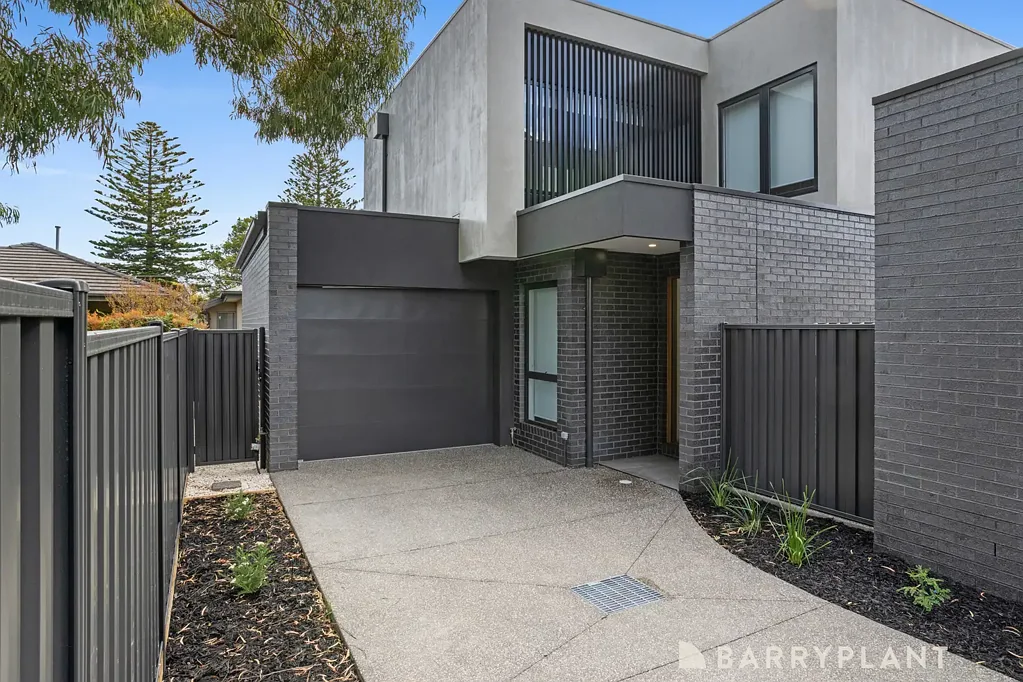 3 Bedroom, 2 Bathroom, 2 Living Townhouse.