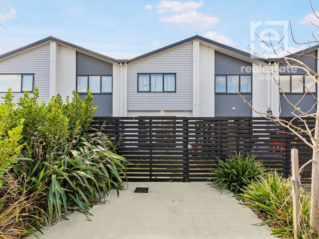 Modern Two Bedroom Townhouse
