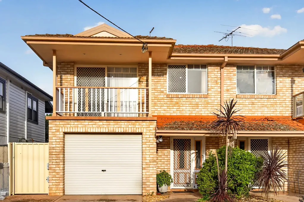 South Windsor 3chambre Peaceful Cul-de-Sac Duplex Offering Comfort, Convenience & Value