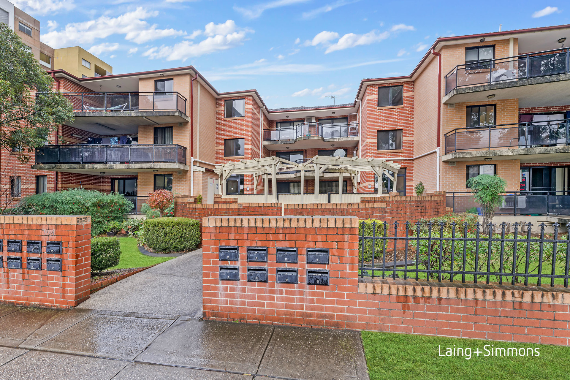 UNIT 5 290-294 MERRYLANDS RD, MERRYLANDS NSW 2160, 0 कमरे, 0 बाथरूम, Unit