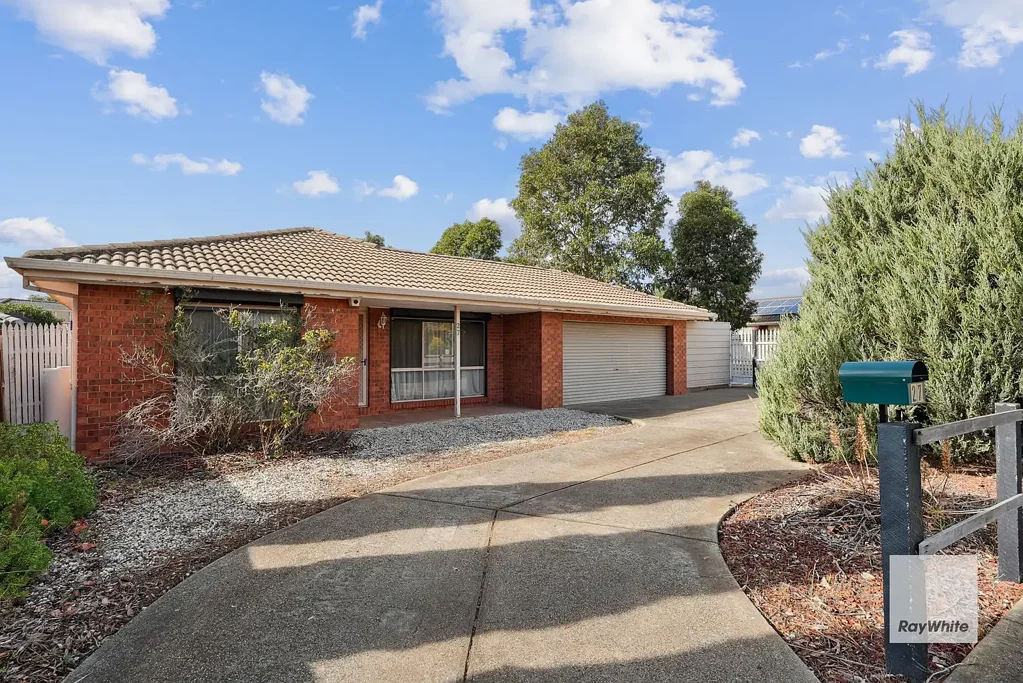 27 Manchester Drive, Sydenham, VIC 3037