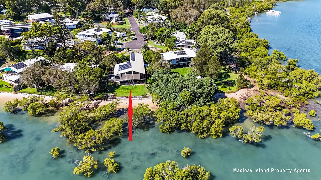 Macleay Island 3બેડરૂમ EXCEPTIONAL WATERFRONT LIFESTYLE