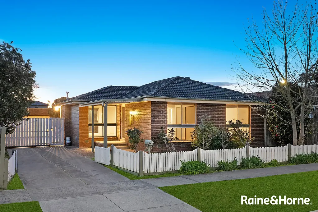 161 Narre Warren Cranbourne rd, Cranbourne, VIC 3977