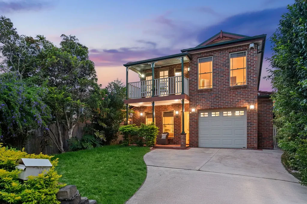 Homebush 4कमरा Elegant modern sanctuary in a superb connected pocket