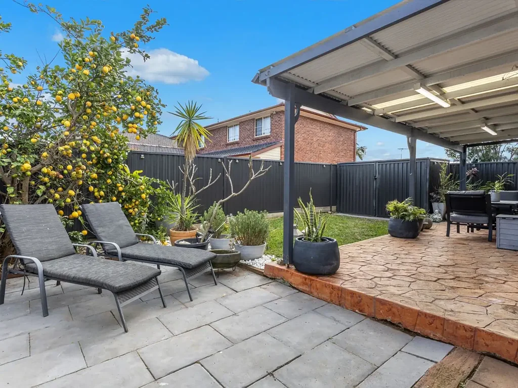 Wattle Grove 3房 公园旁边的转角瑰宝，尽享无限生活魅力 Parkside Corner Gem with Endless Lifestyle Appeal