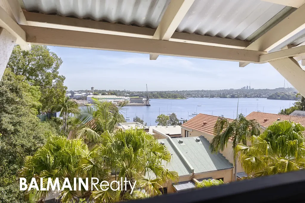 Top Floor Corner Positioned Two Bedroom Apartment with North Facing Harbour Vistas toward Cockatoo Island