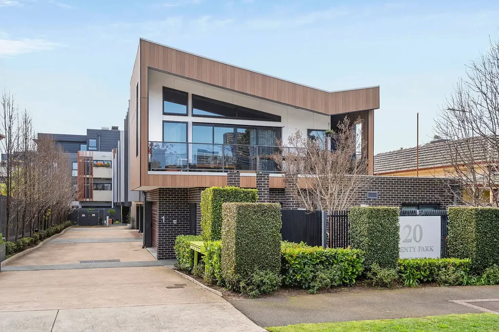 Moonee Ponds 2房 稀有珍品，坐拥热门地段 A rare find with a sought-after address
