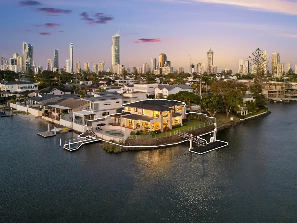 Surfers Paradise 5Zimmer Gold Coast's best-priced main river home. Buy now!