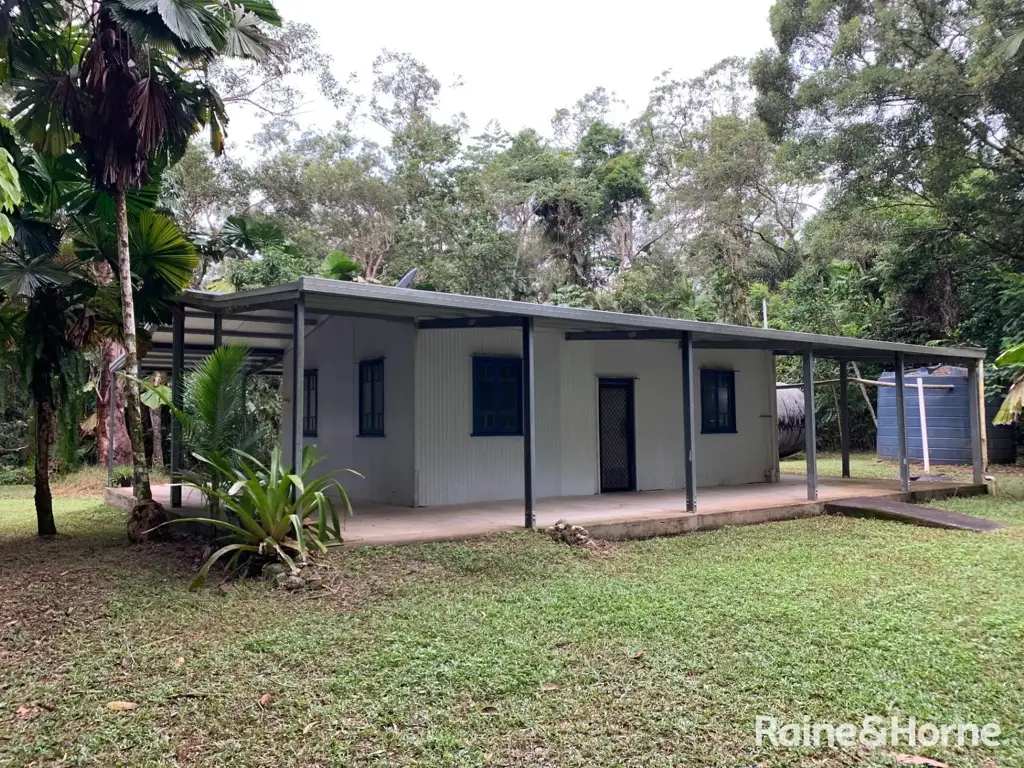 Daintree 1कमरा OFF GRID SHED READY HOME on 2.47 acres