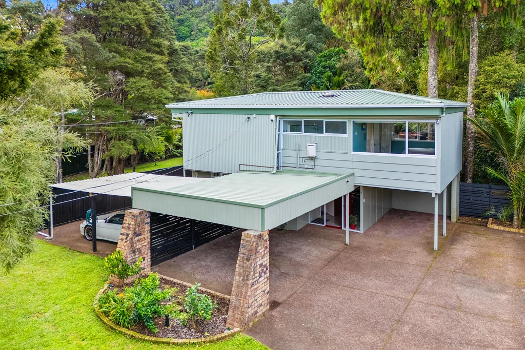 Titirangi 4房  Flat Land. Flexible Living. Family Gold