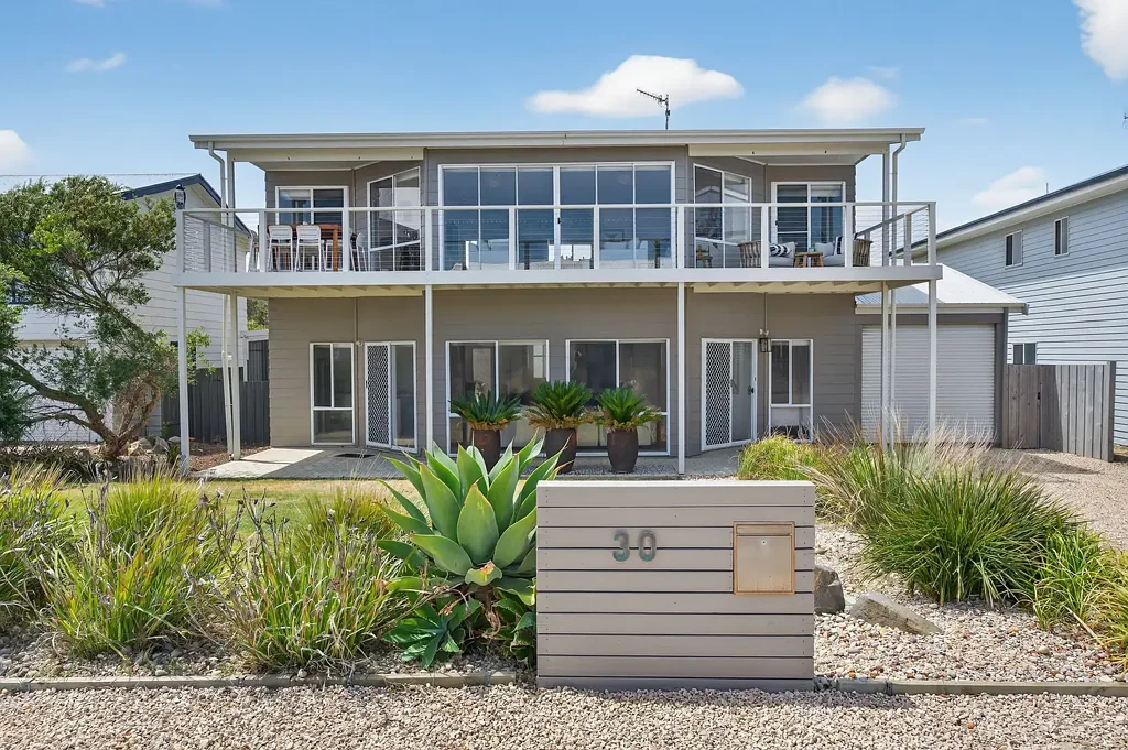 Middleton 4ਬੈੱਡਰੂਮ Relaxed Beachside Living in the Heart of Middleton