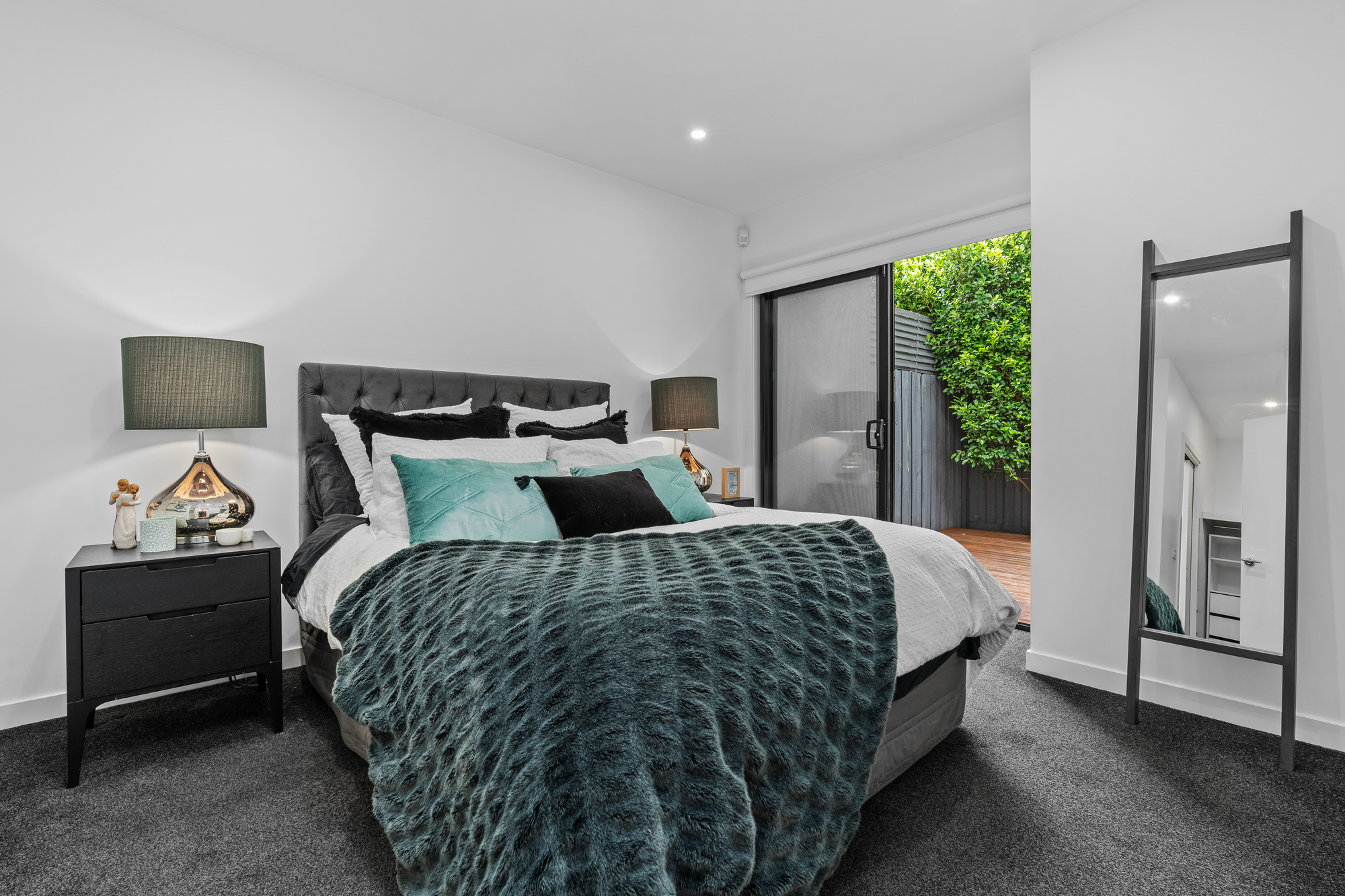 3B AVOCA ST, YARRAVILLE VIC 3013, 0 غرف, 0 حمامات, House