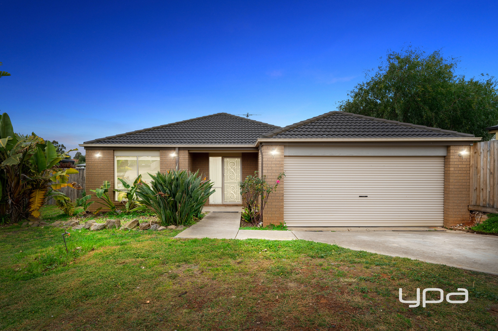 2 SLATTERY CT, MADDINGLEY VIC 3340, 0 habitaciones, 0 baños, House