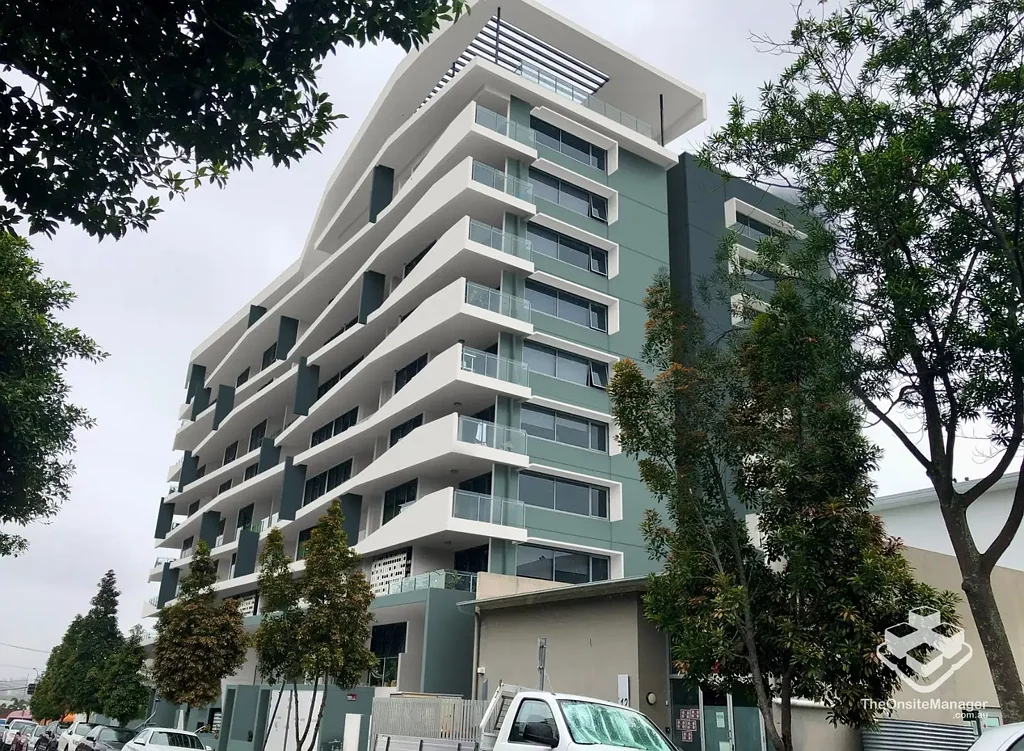 Bowen Hills 3bedroom 2 bath 2 car
