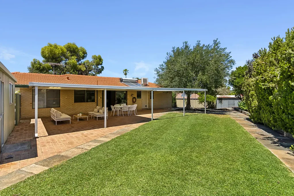 8 Mitchell Place, Padbury, WA 6025