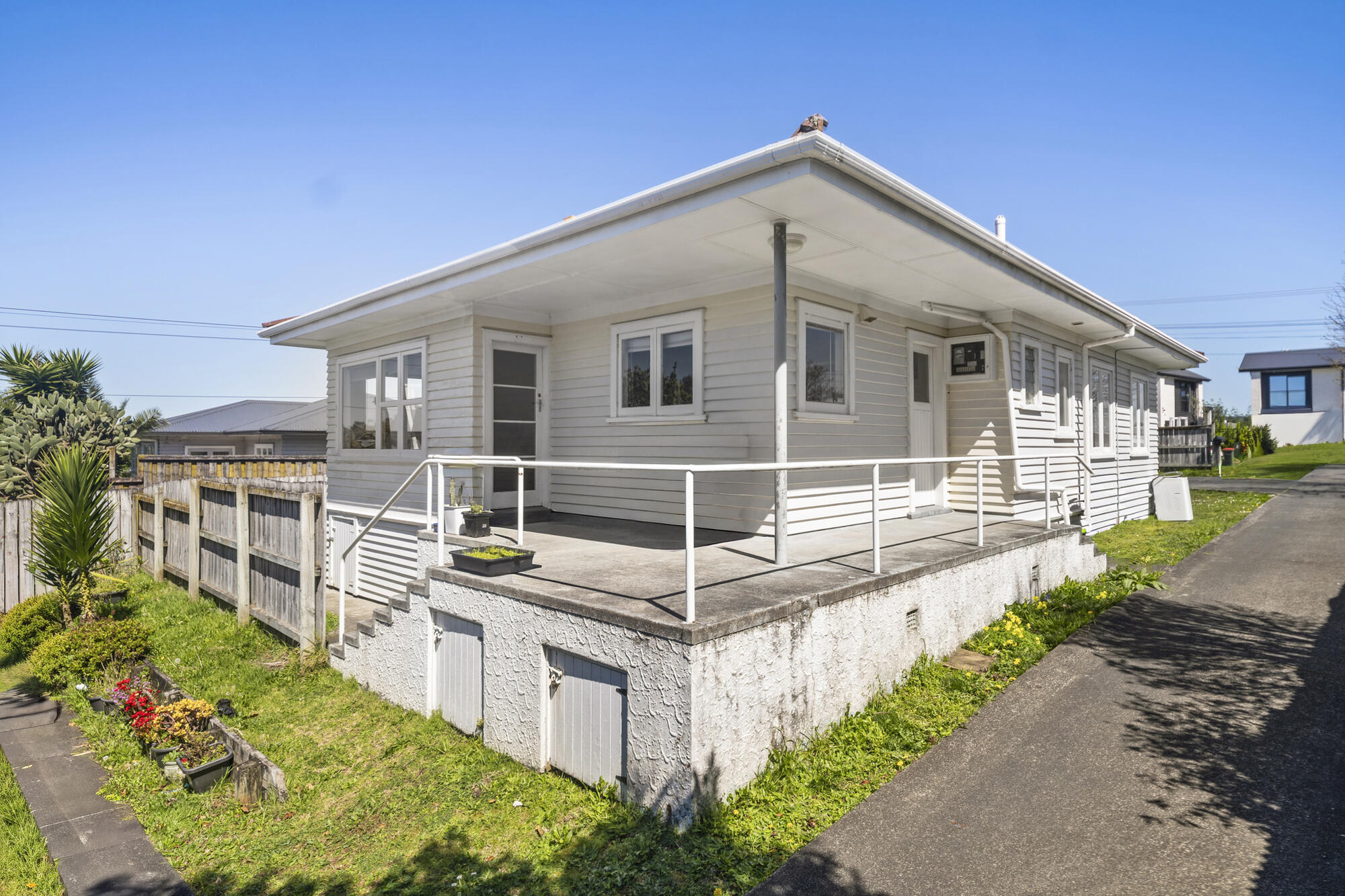 183 Don Buck Road, Massey, photo 15