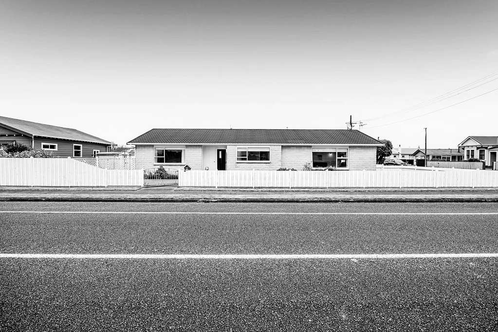 Hawera 2غرفة نوم Few locations rival this one!