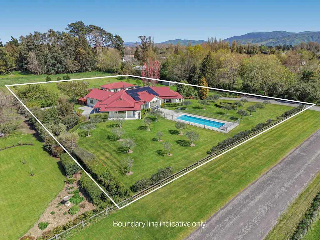 Greytown Village Life, Country Space, Income Potential