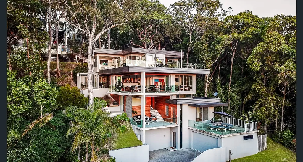 Your Fully Furnished Coastal Escape Awaits at 12 Duringan Street, Currumbin
