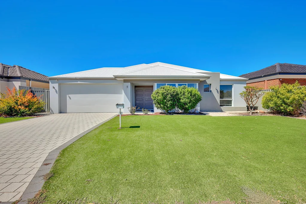 Piara Waters 4ਬੈੱਡਰੂਮ LUXURIOUS FAMILY ENTERTAINER WITH A POOL & MULTIPLE LIVING AREAS!
