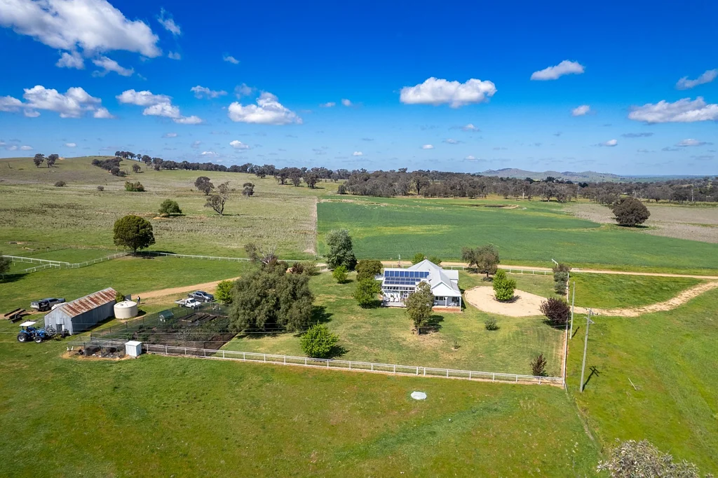 Boorowa  WELCOME TO ALTONDALE