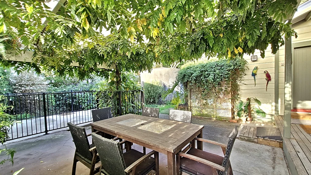Foxton 3部屋 Country Charm Meets Modern Comfort