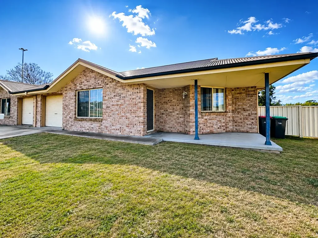 Comfortable, Convenient Duplex Living